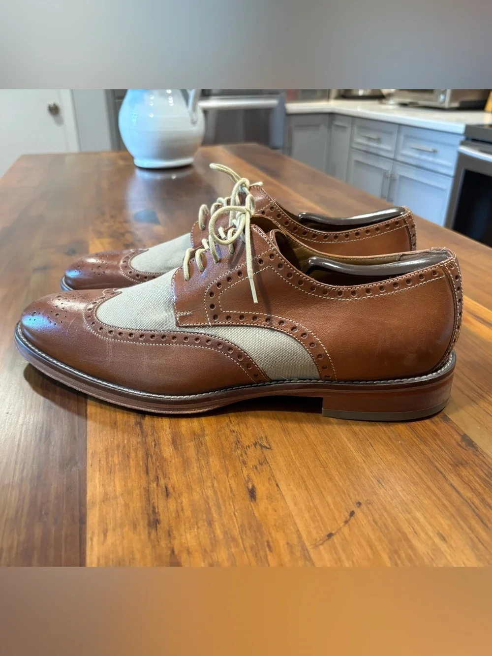 Johnston & Murphy Men's Garner Wingtip Brown Leather Oxford Dress Shoes 10-1/2